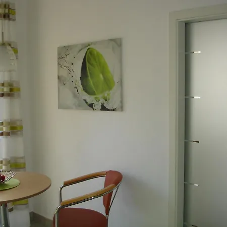 Ferienwohnung Am Stadtpark Apartman *