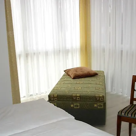 Ferienwohnung Am Stadtpark Apartman